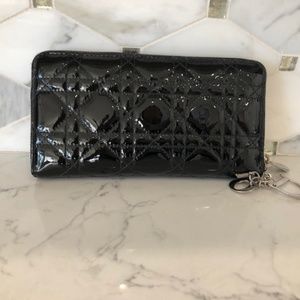 Dior wallet